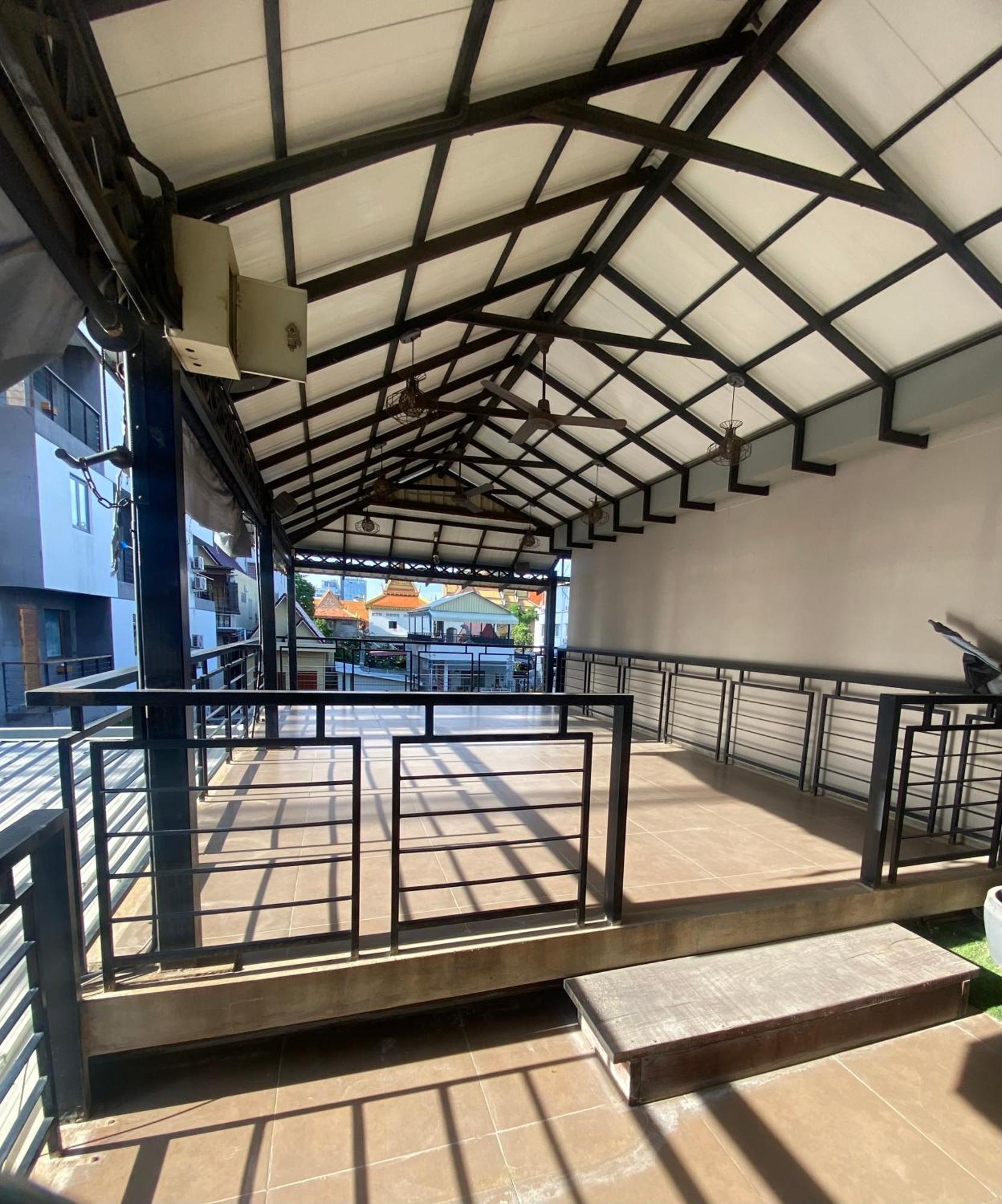 Hostel Fuji Phnom Penh Exterior photo